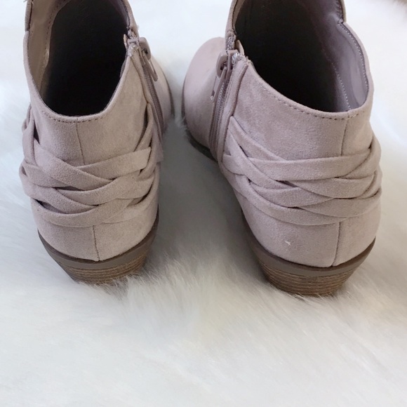 Taupe Pointed Toe Ankle Booties Braided Back - Picture 5 of 8